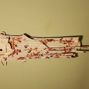 Like new adorable sleeveless button down belted dress